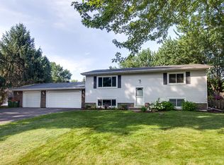 6425 Rice Ct, Lino Lakes, MN 55014