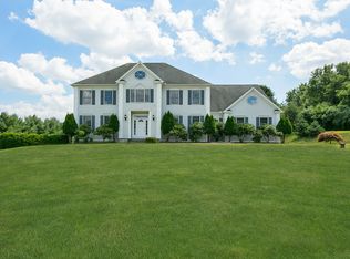 24 Dairy Hill Rd, Madison, CT 06443