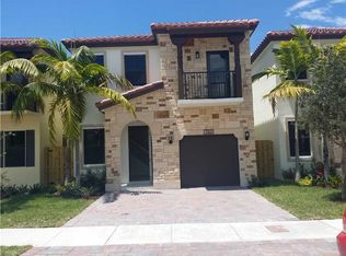 7060 NW 103rd Path, Doral, FL 33178