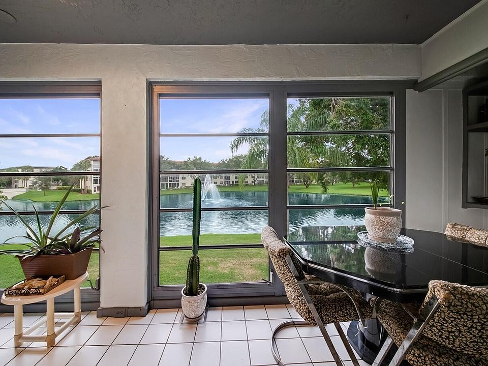1st image of 1202 Bahama Bnd APT F2