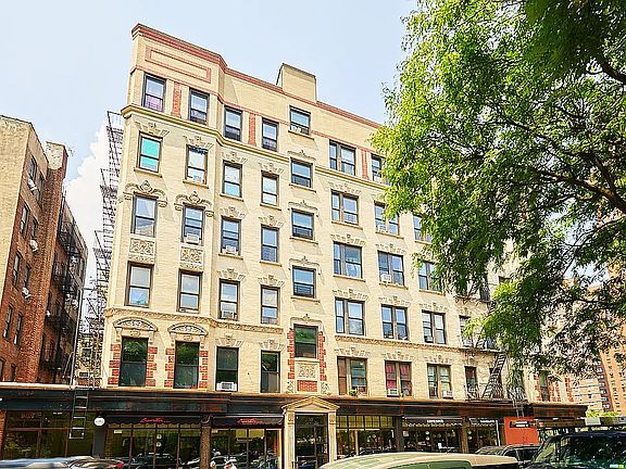 3rd image of 259 E Broadway APT 3C