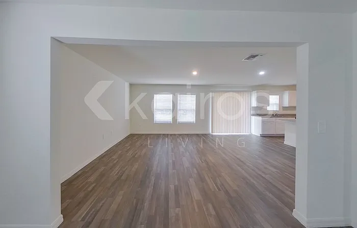 4 bed, 2.0 bath, 1650 sqft, $2,145 — Photo 3
