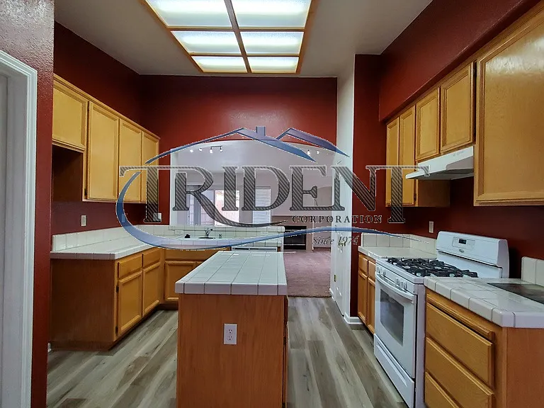 602 Carpenter Way — Photo 7