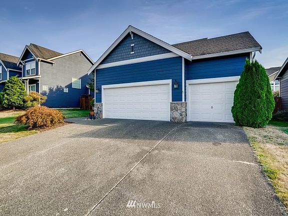 Love having a 3 car garage!
