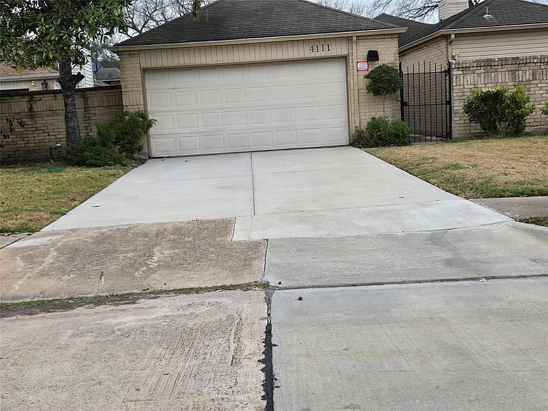 4111 Knoll Glen Dr — Photo 10
