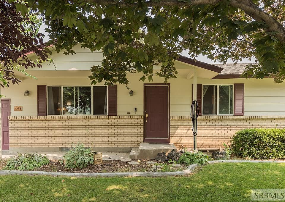 1st image of 548 Masters Dr