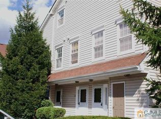 24 Prestwick Way, Edison, NJ 08820