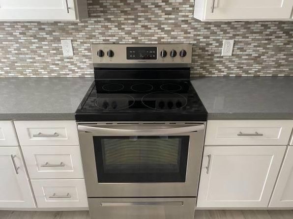 148 Southwood Ctr #7