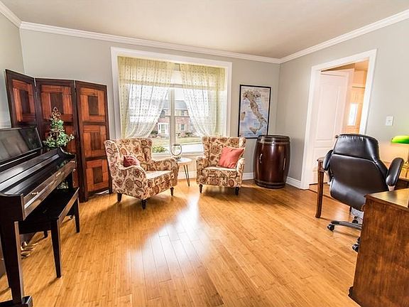 3rd image of 306 Green Fields Ct