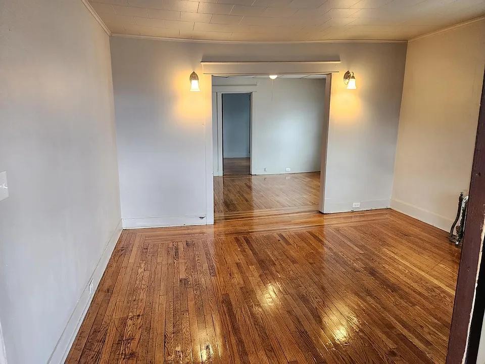 24 Lincoln Ave #3N