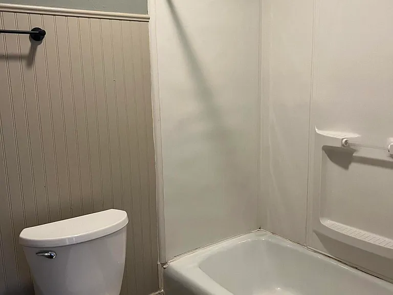 1023 Brusselles St — Photo 12