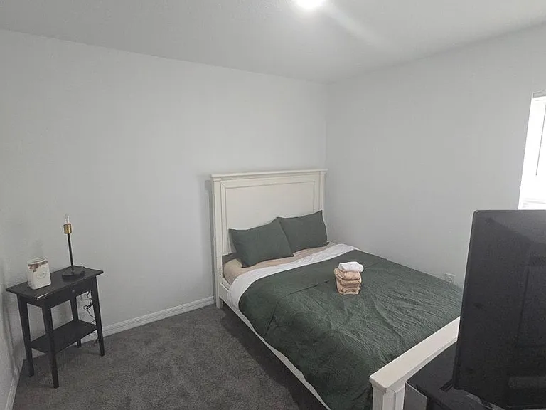 302 & 304 Avenue P NW — Photo 10