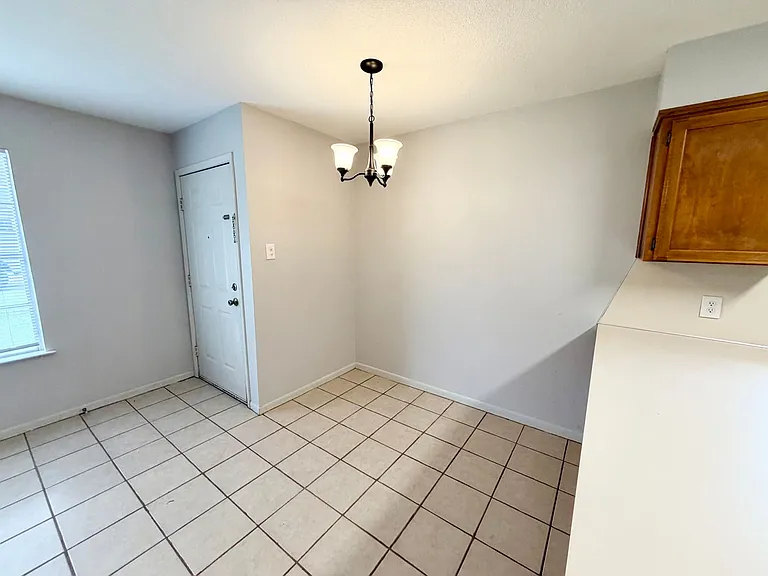 3447 Pewitt Dr — Photo 2