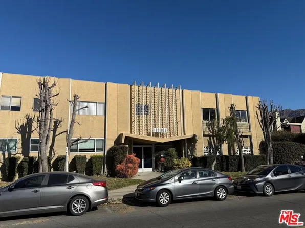 1901 Peyton Ave APT R, Burbank, CA 91504