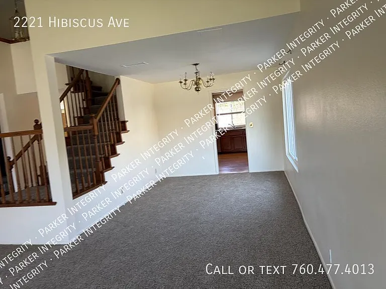 2221 Hibiscus Ave — Photo 4