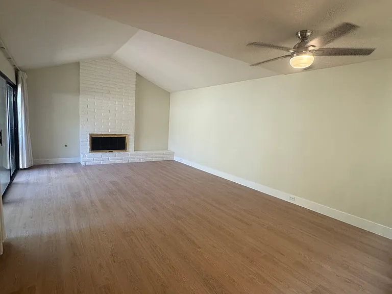 1915 Discovery Village Ln — Photo 10