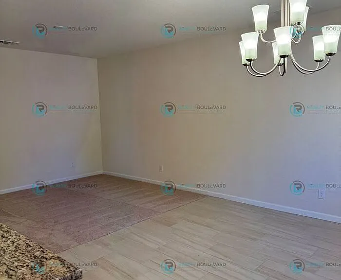 925 W End St — Photo 8