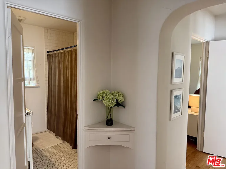 643 Vernon Ave — Photo 18
