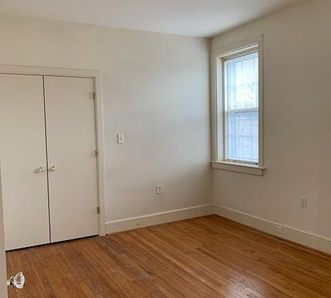 5th image of 260 Hatton St