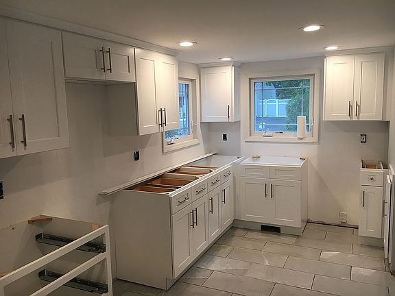2nd image of 398 Collington Dr