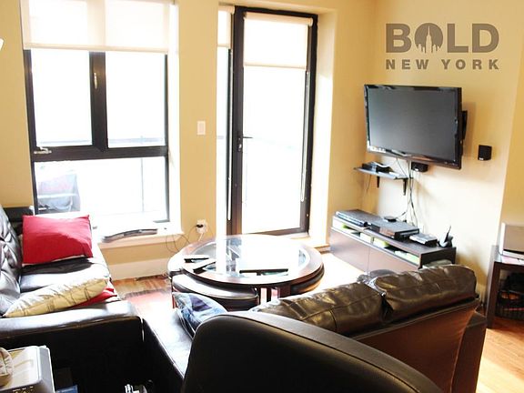 2nd image of 80 Meserole St APT 3A