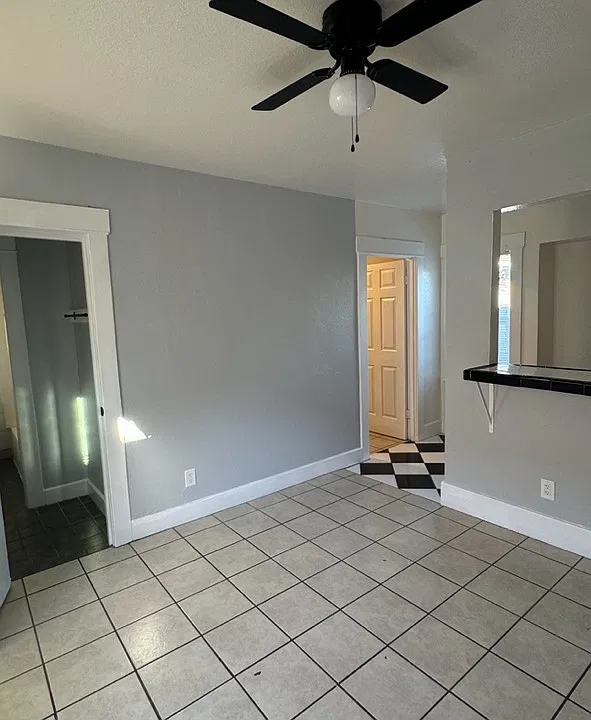1130 Raymond Ave #7A