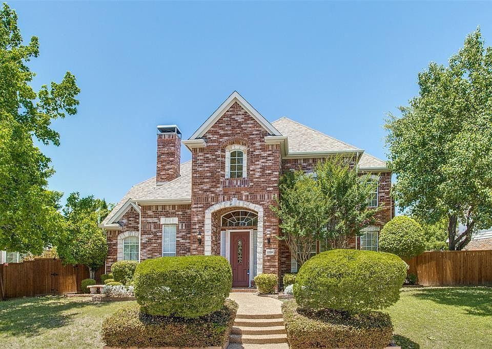 1st image of 1228 Brenham Dr