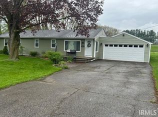 55075 Sundown Rd, South Bend, IN 46628