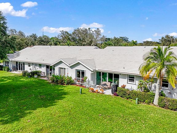 4th image of 3306 SW Villa Place