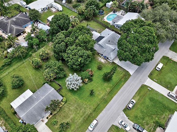 3rd image of 170 23rd Ave