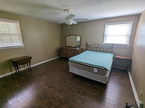 5th image of 2168 Chickasaw Dr