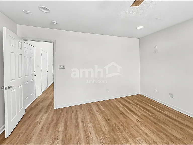 10510 Glory Meadow Ct — Photo 10