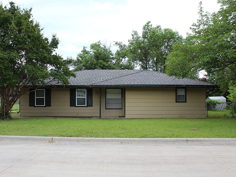 1st image of 311 E Willow Ln