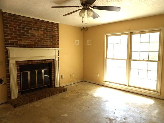 4th image of 406 Iroquois Rd