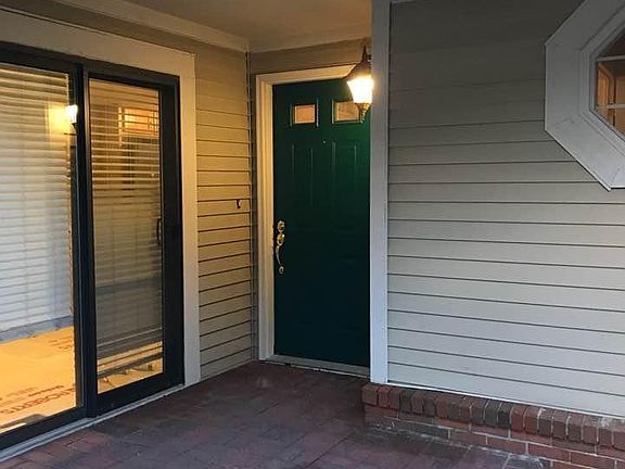 3rd image of 5621 Drake Hollow Dr W