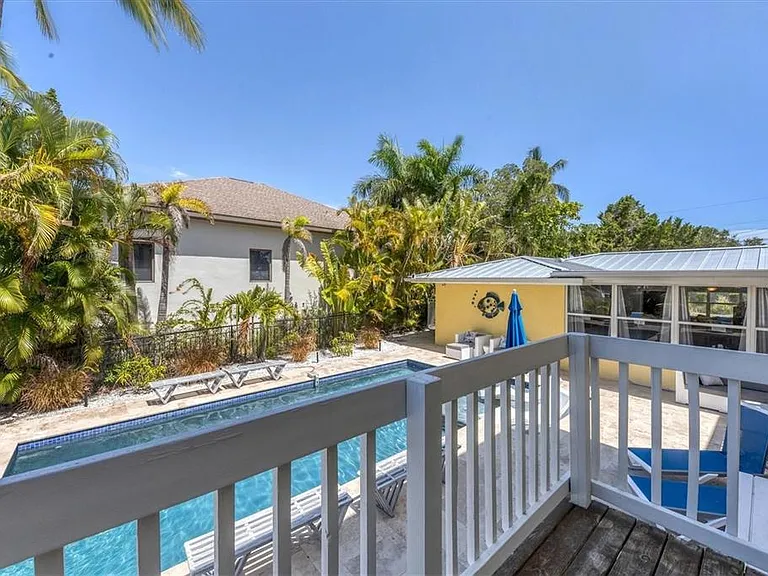301 Avenida Madera #A — Photo 10