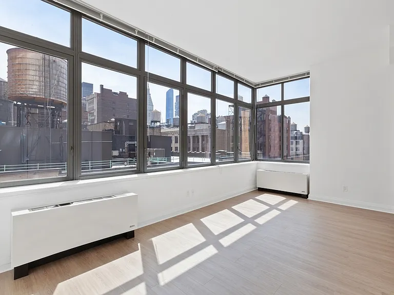 800 Avenue Of The Americas #28A — Photo 4