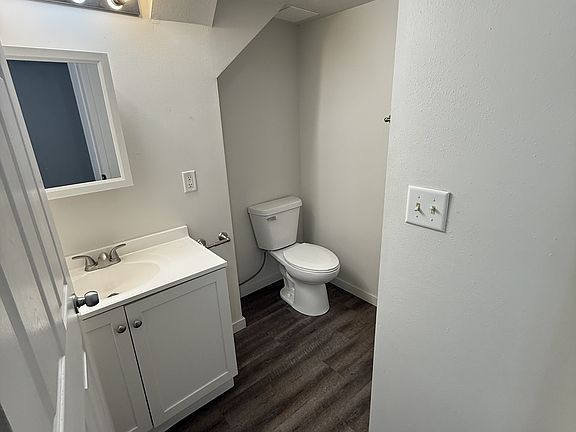 5th image of 321 N Duluth Ave