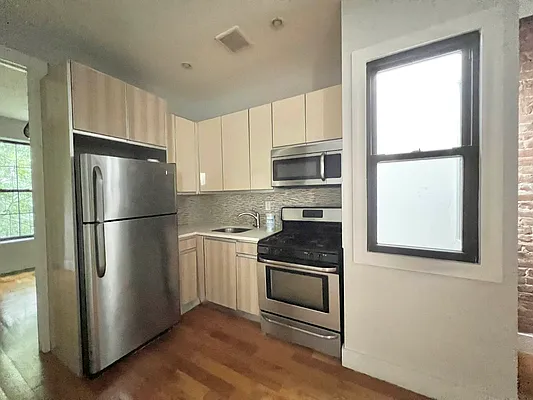 Rented by Doorway NYC, LLC | media 4