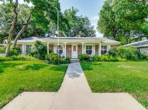 813 Mountain Ter, Hurst, TX 76053