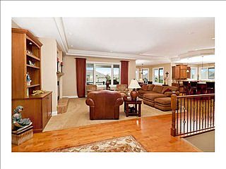 2nd image of 3509 Dunlop Ave