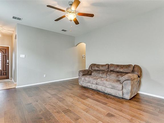 4th image of 12221 Walden Wood Dr