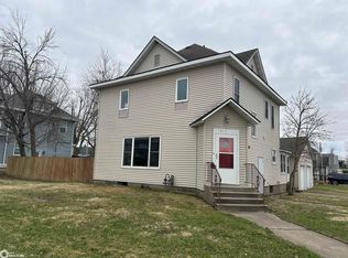 912 W Church St, Marshalltown, IA 50158