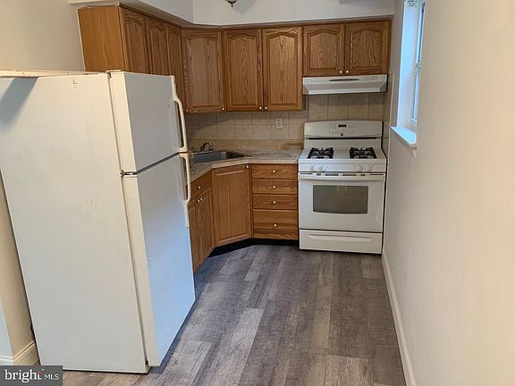 5th image of 1926 Goodnaw St Floor 1