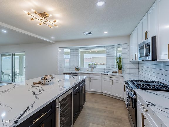 5th image of 601 Knobhill Dr