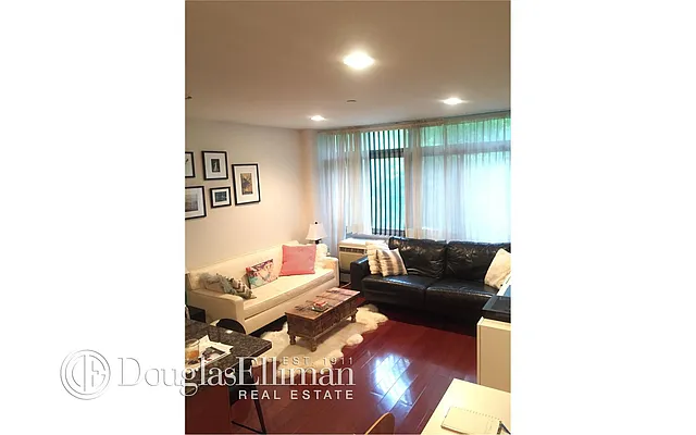 Rented by Paramount Realty Management | media 3
