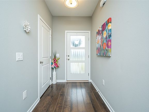 2nd image of 9922 Marnewood Dr