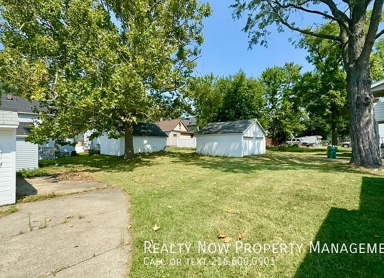 5200 Miller Ave — Photo 15