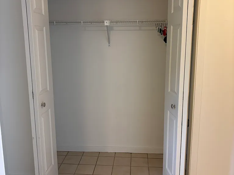 1414 Whitney Ave #G1 — Photo 8
