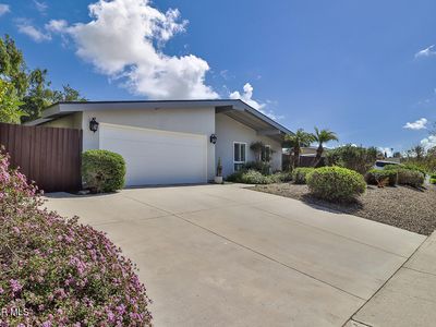 557 E Gainsborough Rd, Thousand Oaks, CA, 91360